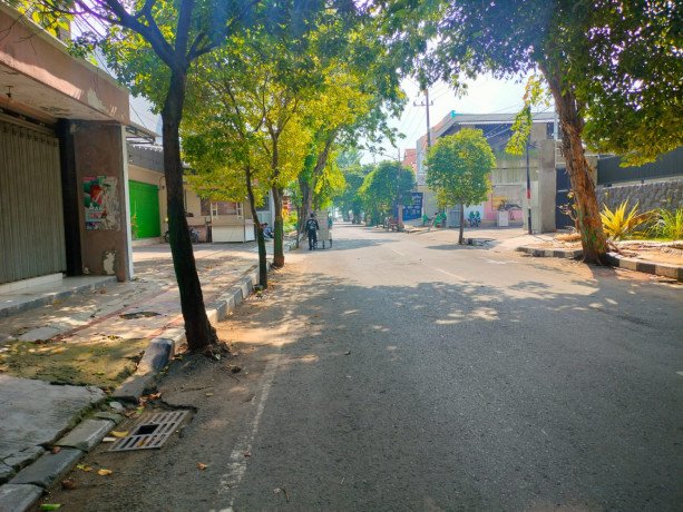 dijual-rumah-mewah-2-lt-jl-diponegoro-tuban-big-1