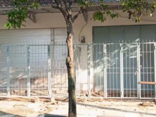 Dikontrakan 2 Unit Toko Strategis Utara Keraton Tuban