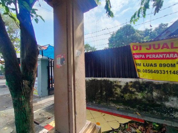 dijual-rumah-pekarangan-luas-di-jalan-ronggolawe-big-1