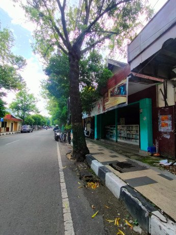 dijual-rumah-di-jalan-pemuda-tuban-cocok-untuk-hunian-usaha-big-2
