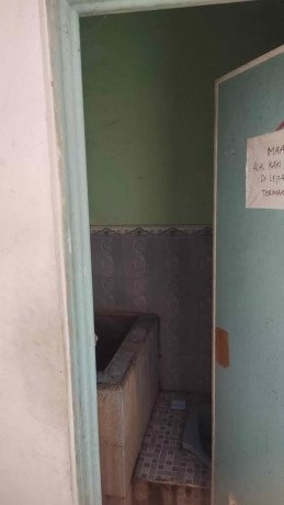 disewakan-ruko-lokasi-di-tengah-kota-tuban-gor-tuban-ke-timur-250-m-jl-sunan-kalijogo-no-34-tersedia-2-ruko-cocok-untuk-segala-usaha-big-1