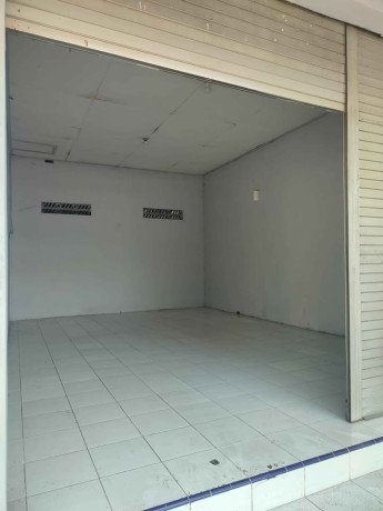 dikontrakan-toko-lokasi-strategis-untuk-usaha-di-jl-patimura-bojonegoro-big-4