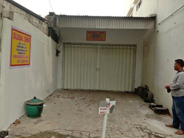 dijual-ruko-3-kamar-tidur-2-kamar-mandi-lokasi-strategis-di-gresik-big-0