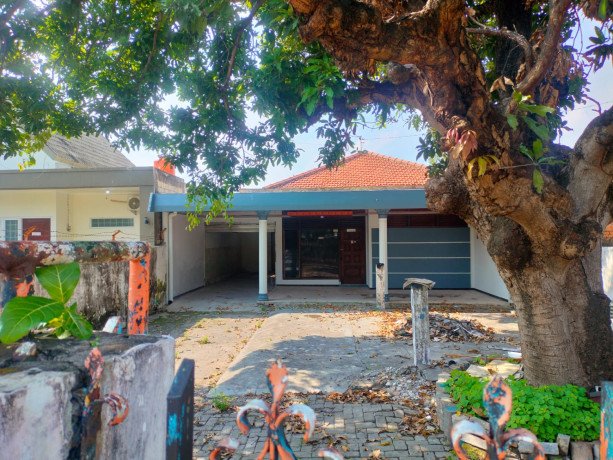rumah-disewakan-lokasi-strategis-multifungsi-di-pusat-kota-tuban-big-0